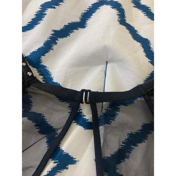 Victoria Secret Women's Black Deep V Plunge Velvet Body Suit - Medium - Picture 13 of 13